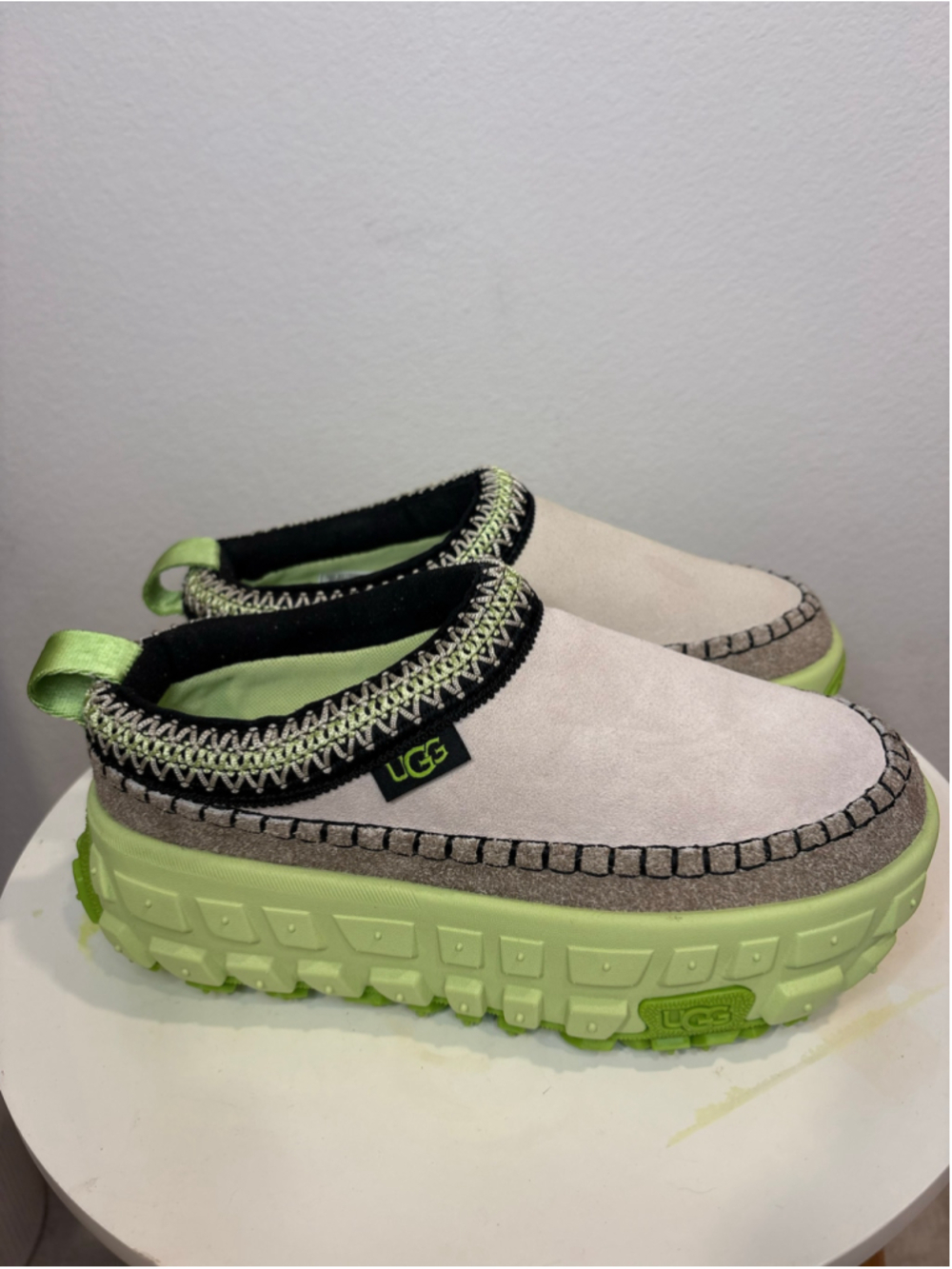 UGG Venture Daze Platform Slip-On Clogs Lime Green Suede Women’s US 6 - Picture 5 of 9